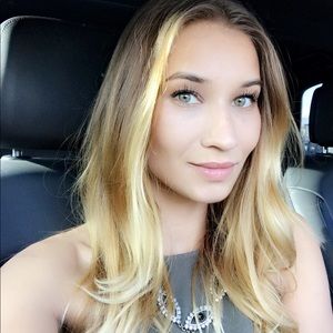 Meet your Posher, Katelyn